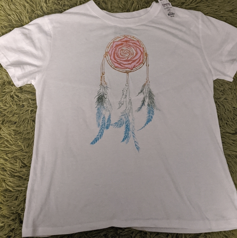 Pretty graphic tee